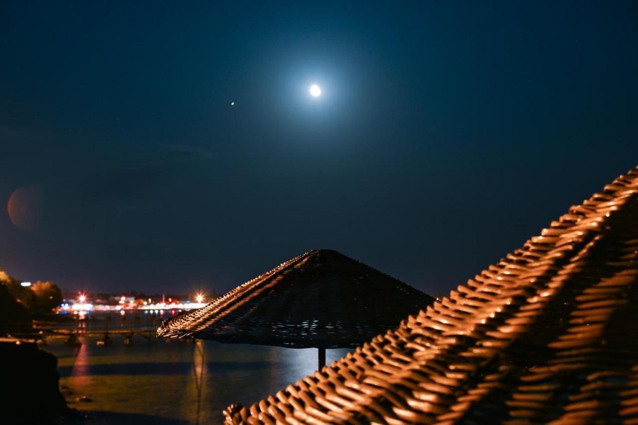 Assos Nazan Motel Restoran Beach Sokakagzi ภายนอก รูปภาพ