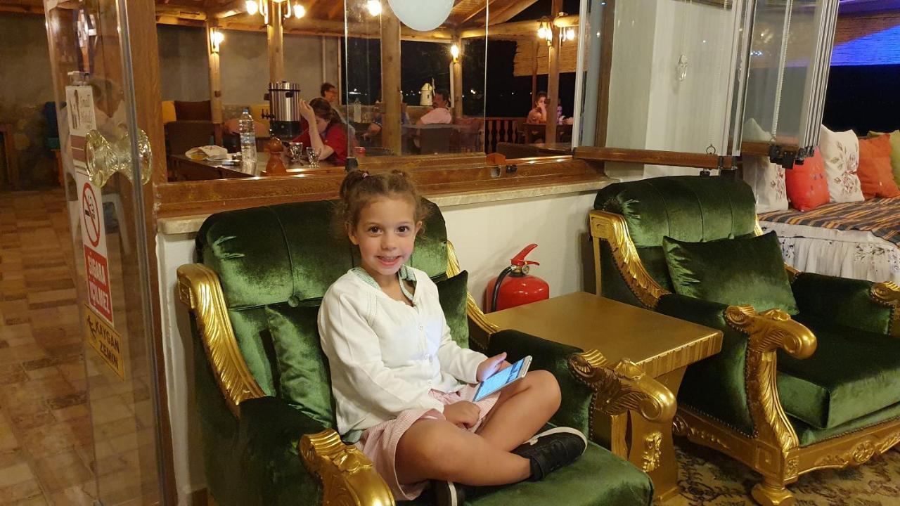 Assos Nazan Motel Restoran Beach Sokakagzi ภายนอก รูปภาพ